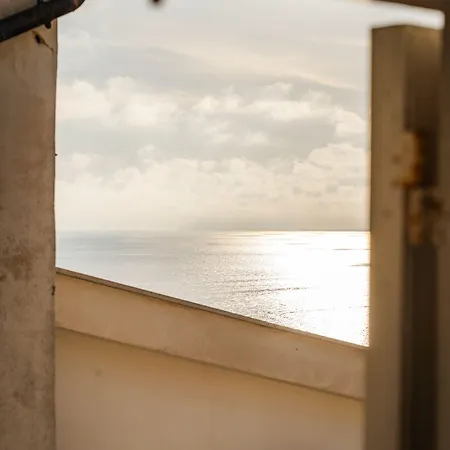 Lägenhet Holidaycasa Macca - Confortevole E Con Vista Mare